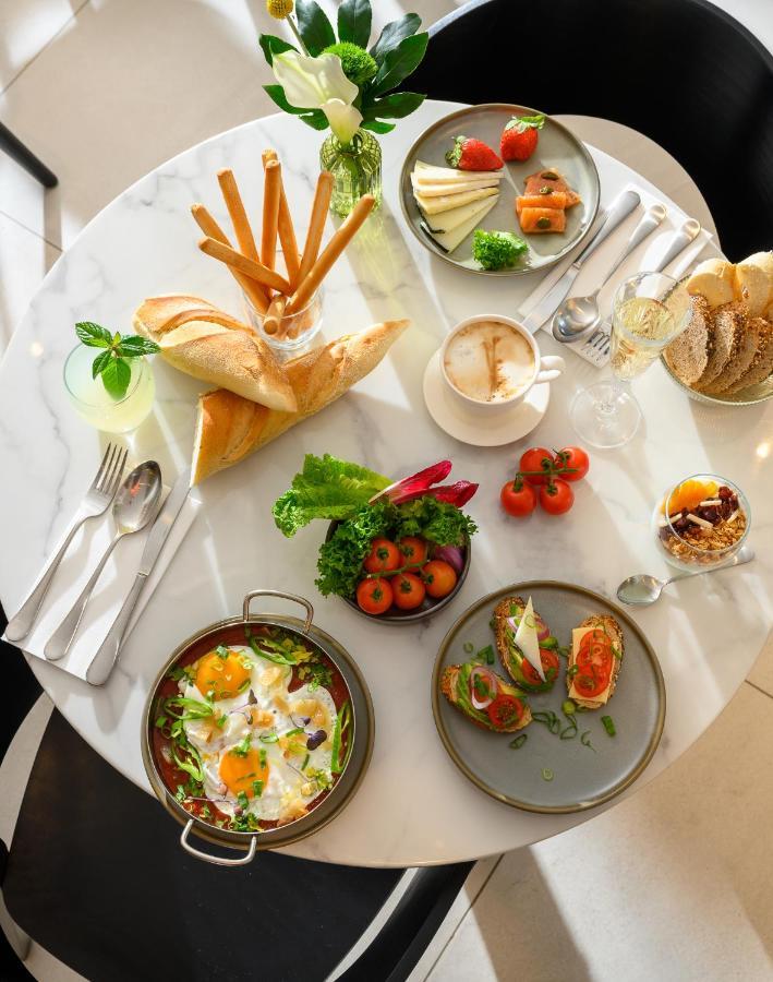 Jewel Tlv Hotel Тел Авив Екстериор снимка