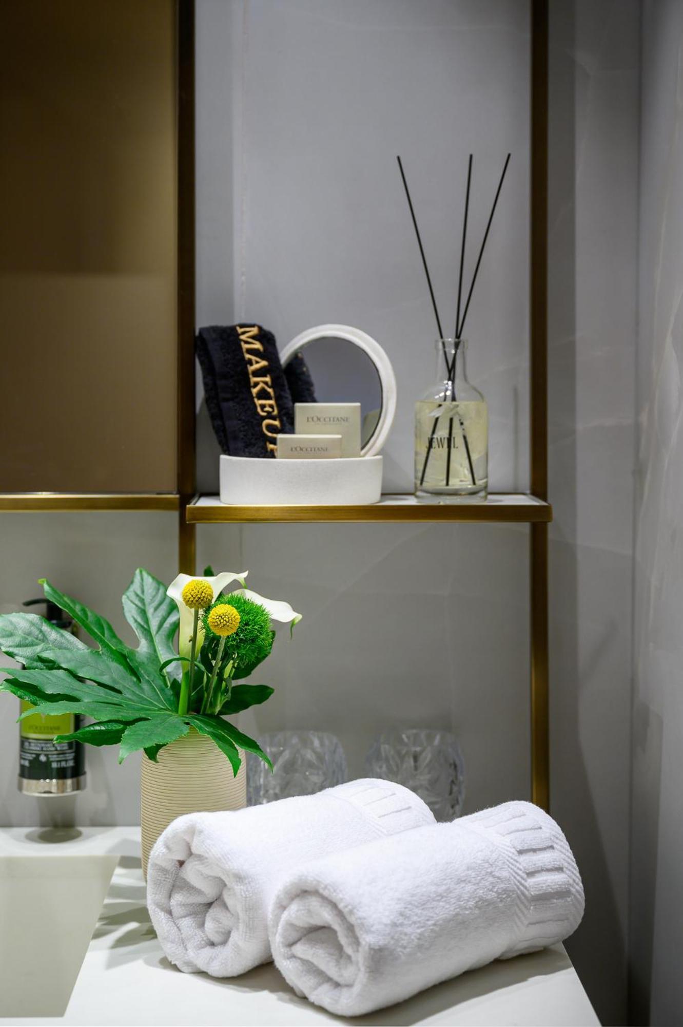 Jewel Tlv Hotel Тел Авив Екстериор снимка