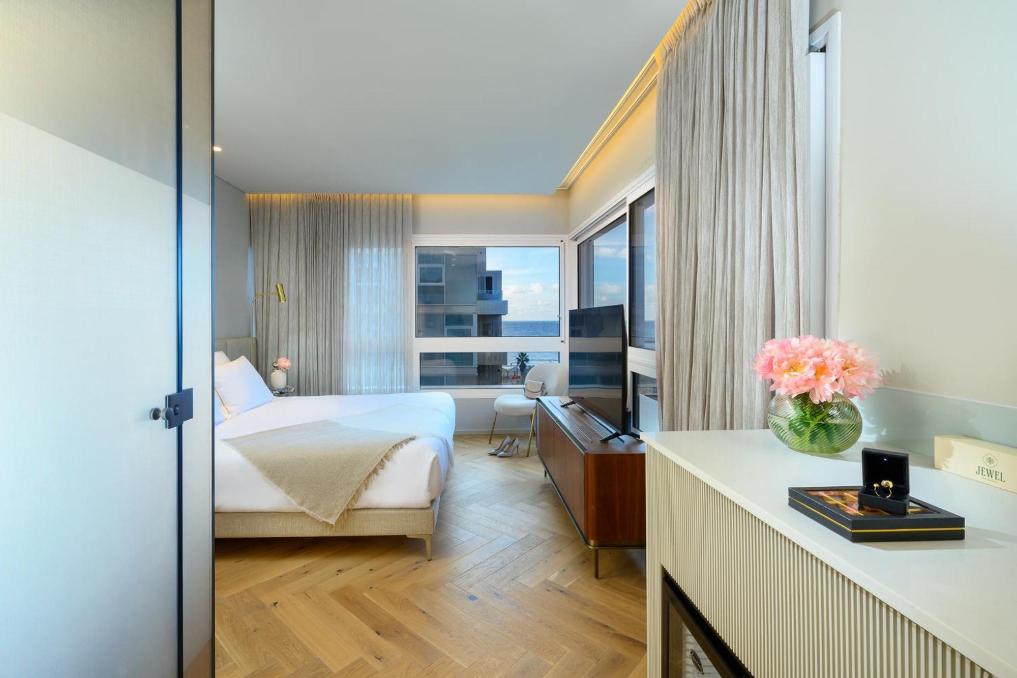 Jewel Tlv Hotel Тел Авив Екстериор снимка