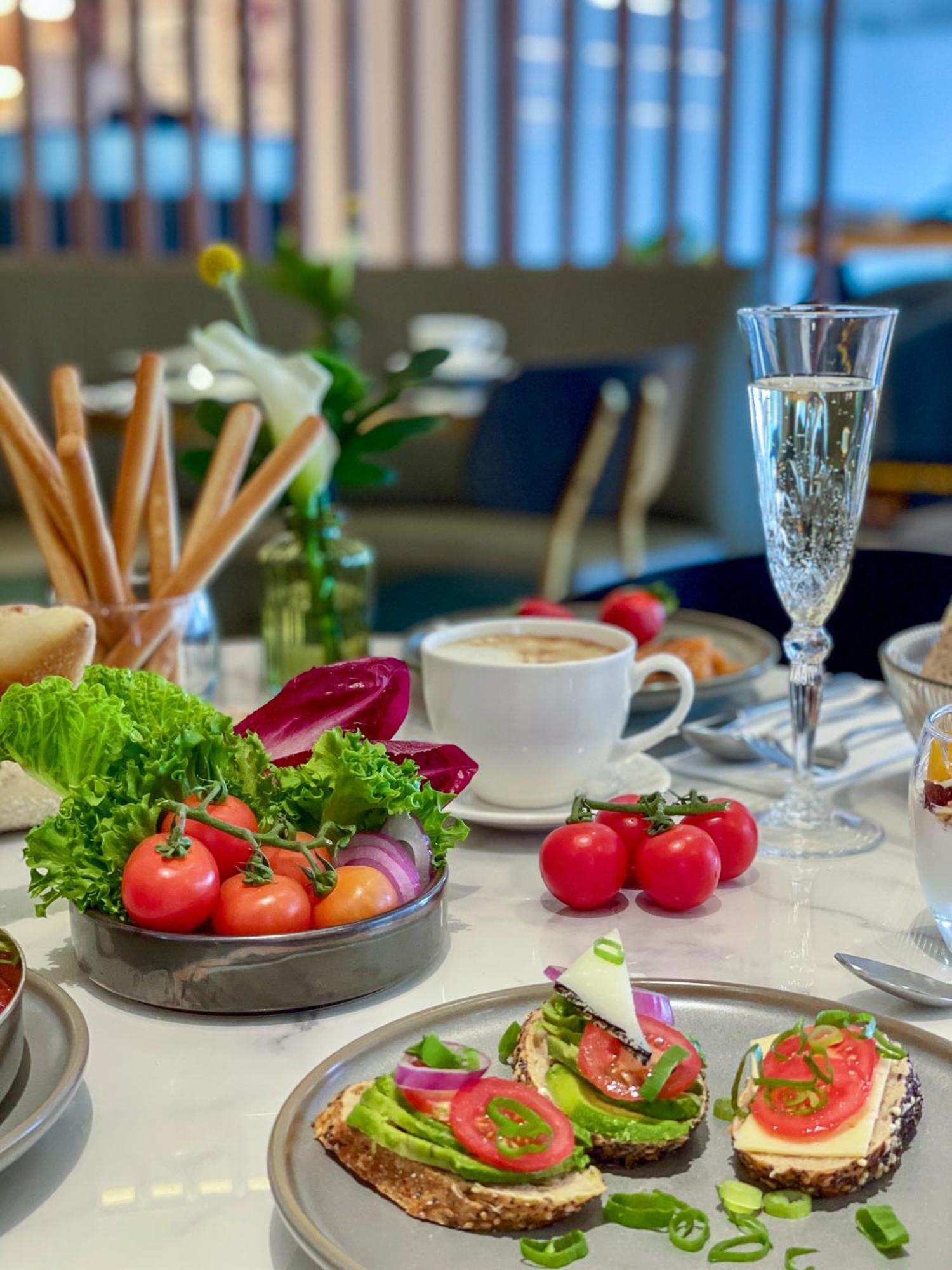 Jewel Tlv Hotel Тел Авив Екстериор снимка